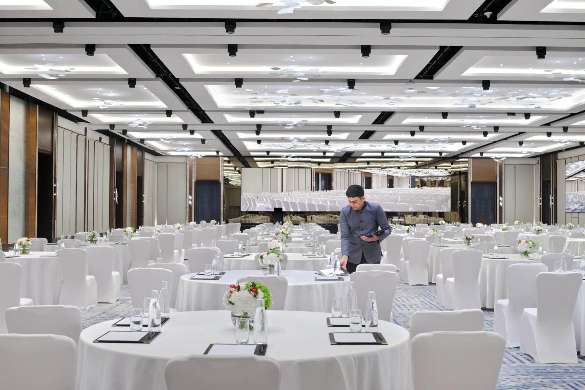 Crowne Plaza Dubai Festival City Eksteriør bilde The Grand Ballroom