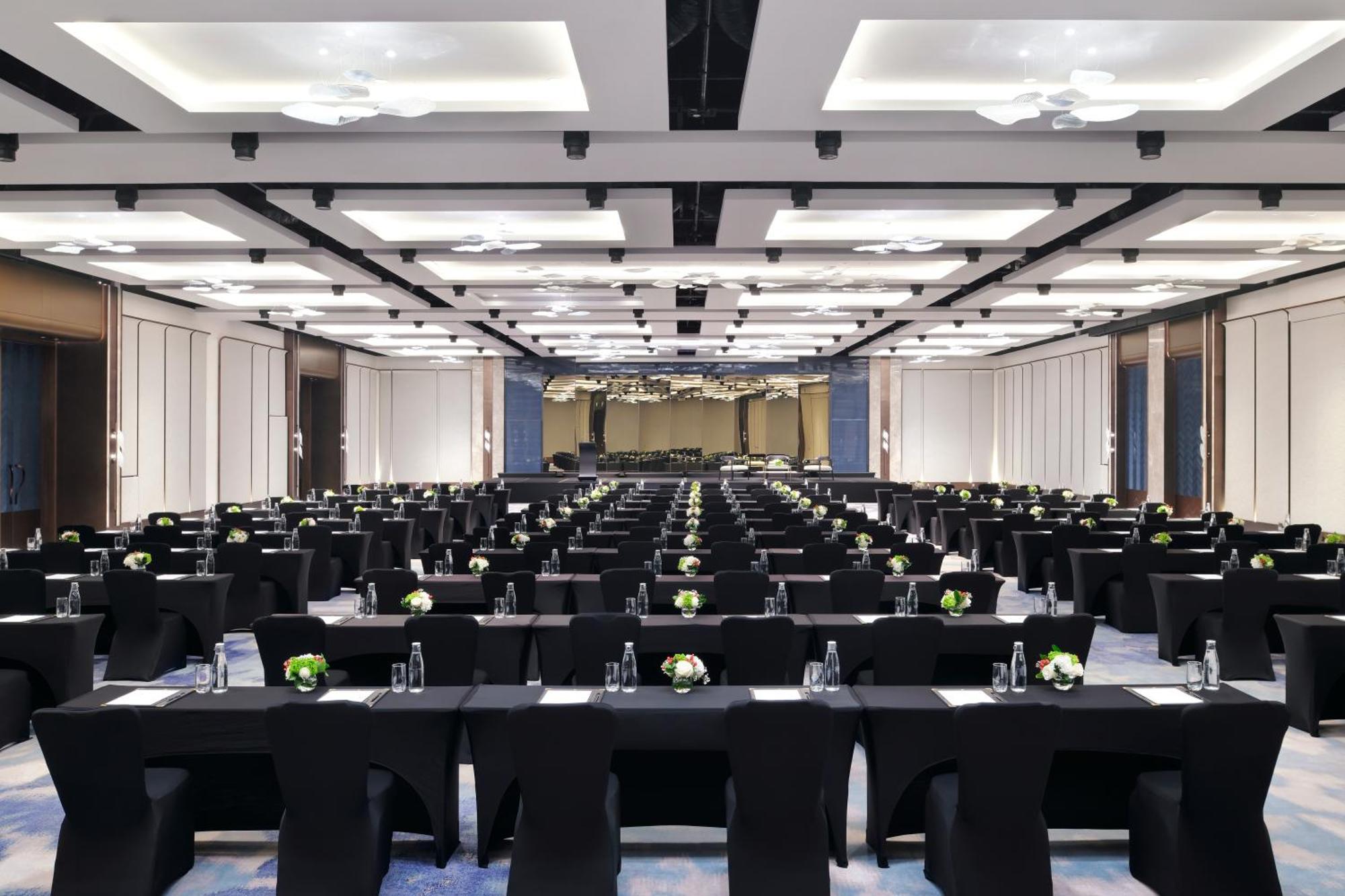 Crowne Plaza Dubai Festival City Eksteriør bilde The Grand Ballroom